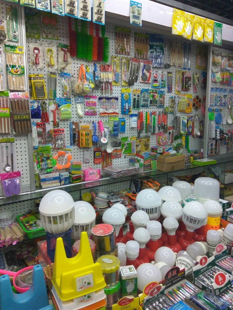 翡翠谷休闲会所，位于安徽省合肥市繁华地段，是当地知名的高端休闲场所。那么，如何找到这家会所的联系方式呢？接下来，我们将通过对比分析，详细介绍如何获取其联系电话。